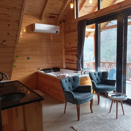 Huervadi Bungalow Rize Exteriör bild