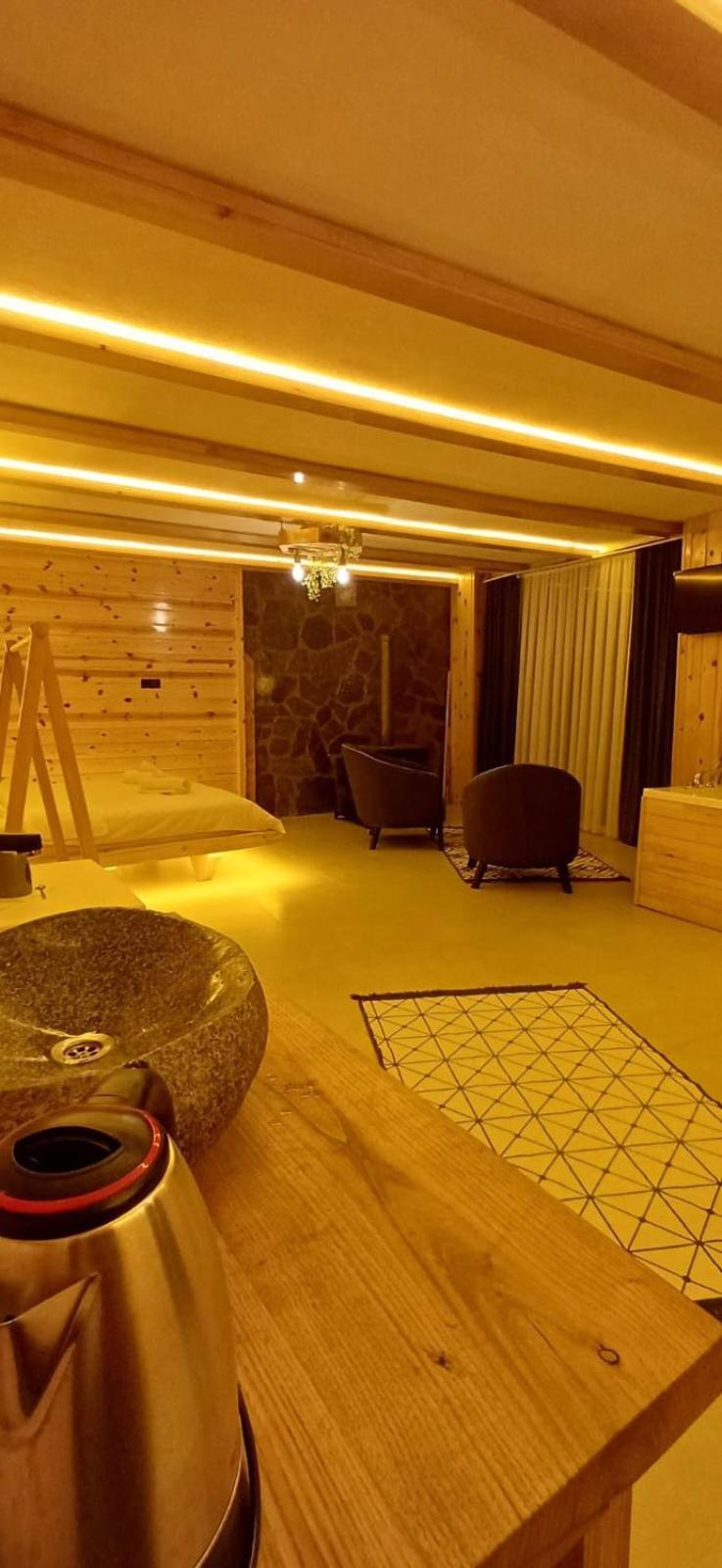 Huervadi Bungalow Rize Exteriör bild